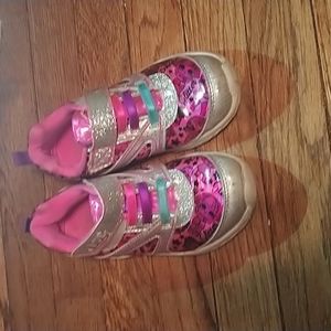 LOL girl surprise doll shoes light up